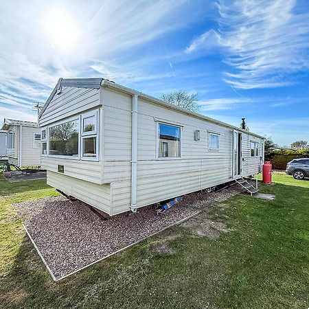 Lovely 6 Berth Caravan At Sunnydale Holiday Park Ref 35375S Louth  Exterior foto