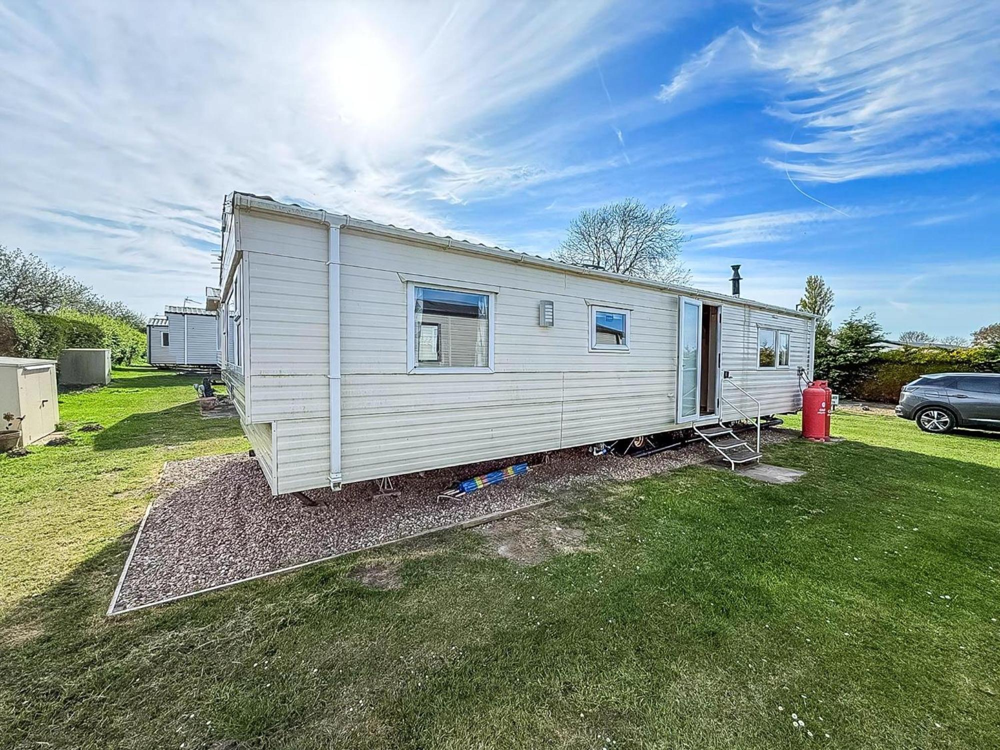 Lovely 6 Berth Caravan At Sunnydale Holiday Park Ref 35375S Louth  Exterior foto