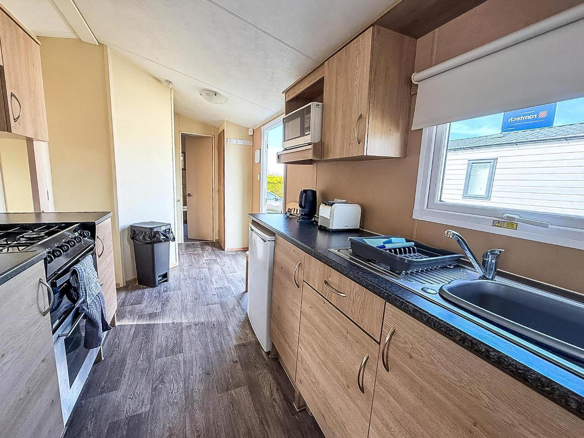Lovely 6 Berth Caravan At Sunnydale Holiday Park Ref 35375S Louth  Exterior foto